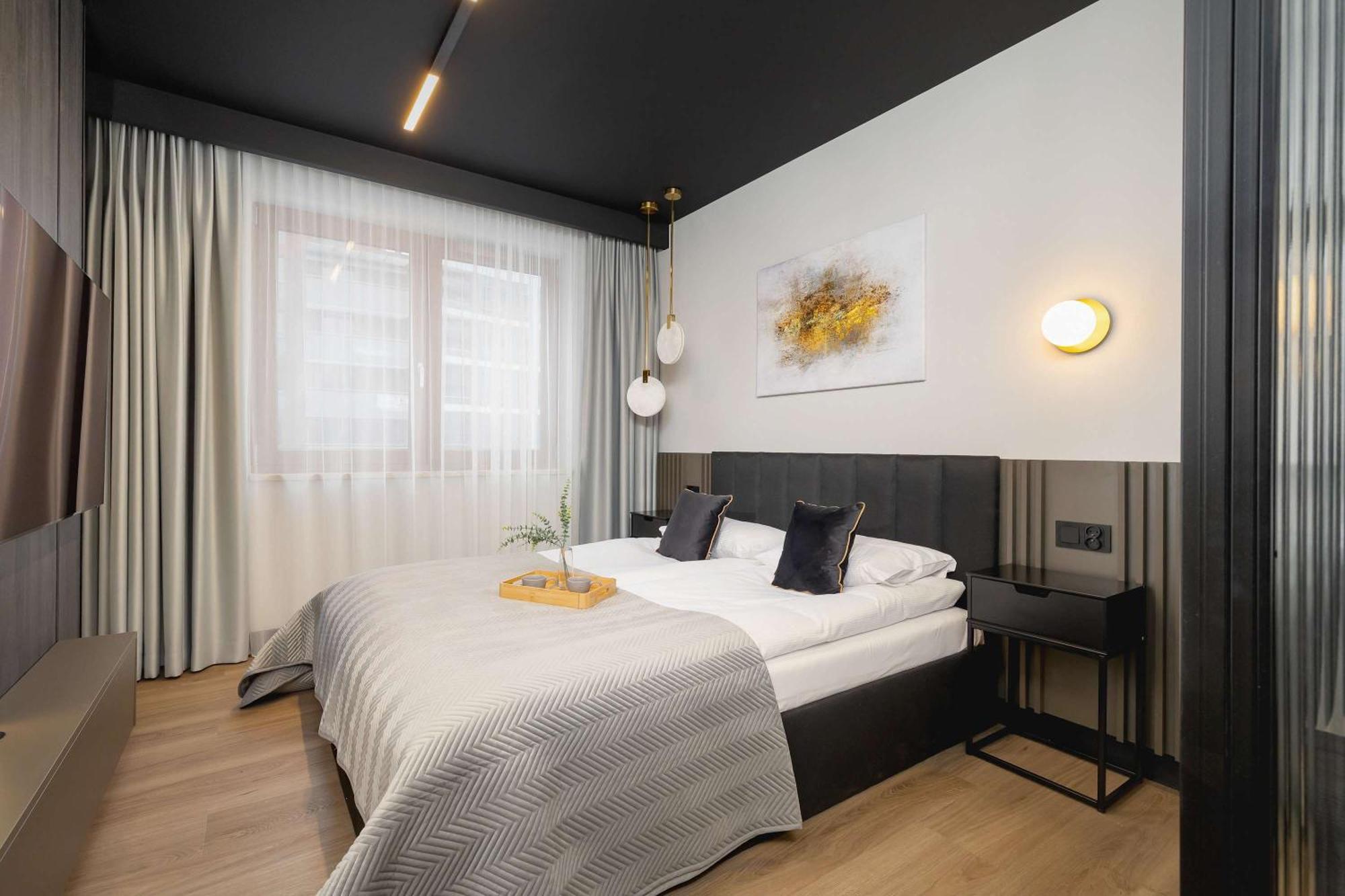 Exclusive With Parking By Renters Prestige *