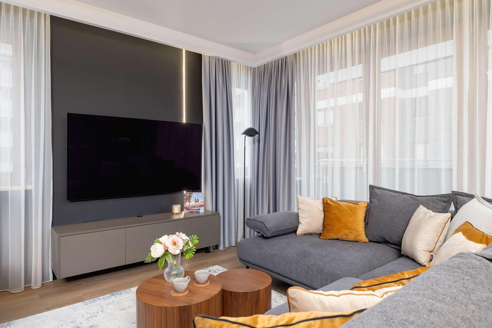 Exclusive With Parking By Renters Prestige Apartament *